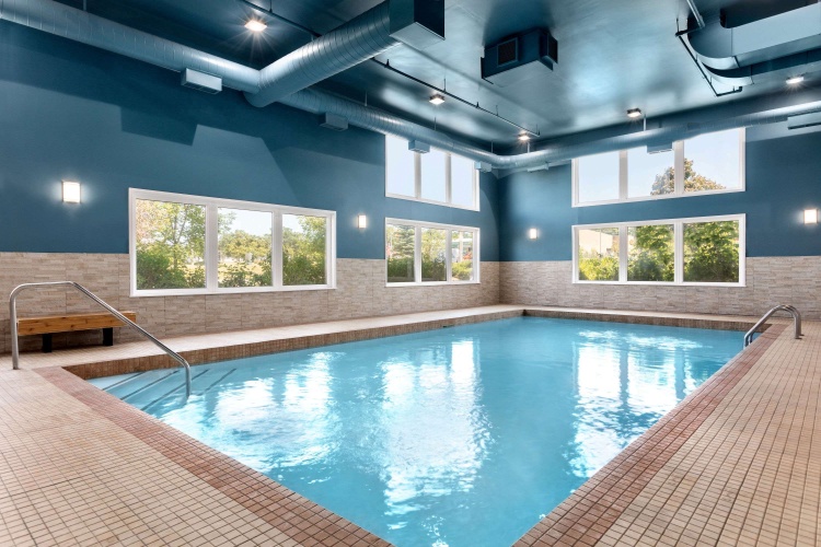 Super 8 By Wyndham Ajax/Toronto photo 12