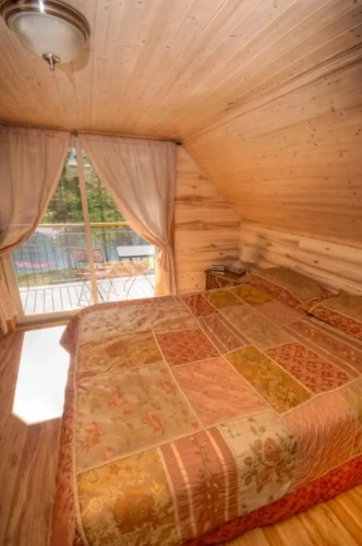 2 Bedrooms Chalet