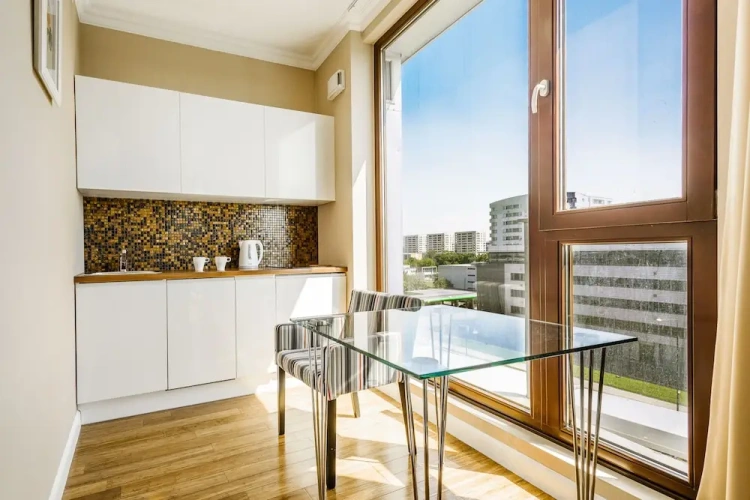 Economy Suite