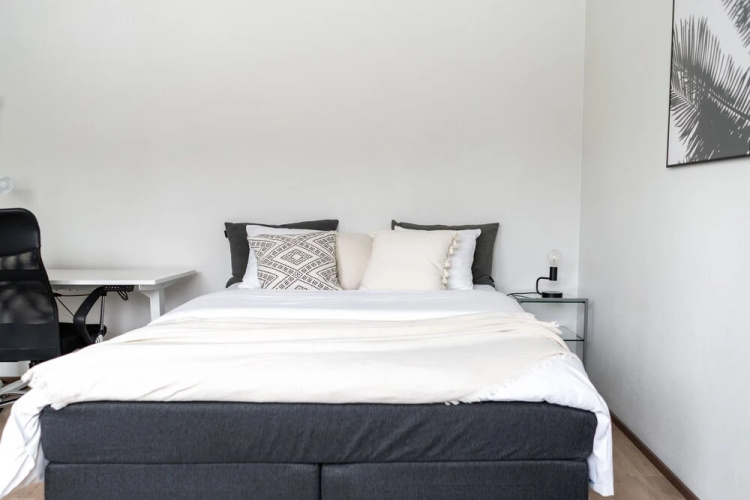 Bright studio apartment in Kaivoksela