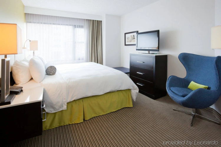The Hollis Halifax - a DoubleTree Suites by Hilton Hotel photo 8