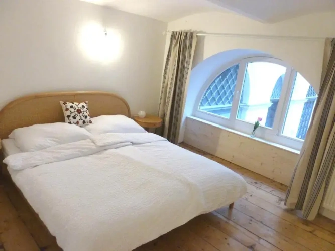 Single Apartment
