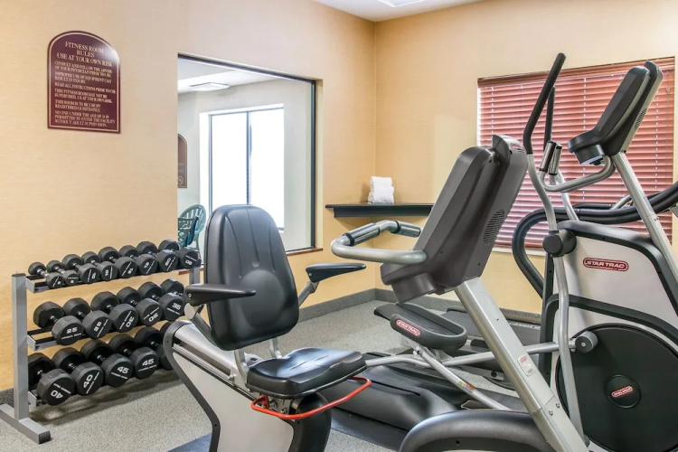 Holiday Inn Express Niles
