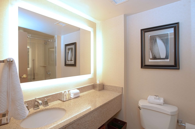 DoubleTree by Hilton Hotel Boston North Shore photo 10