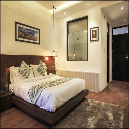 Executive room with mountain view