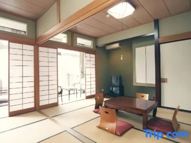 Standard room with lake view