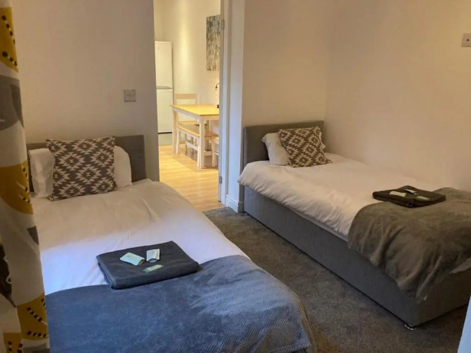 Kingsway Apartment