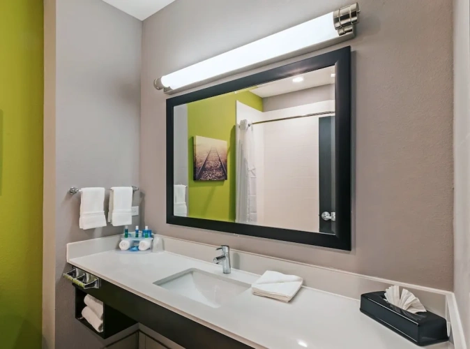 Quadruple Suite
