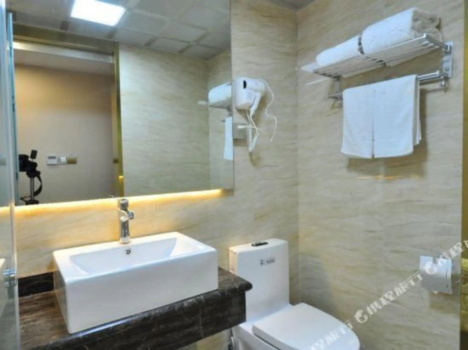 Xiangbin Holiday Hotel