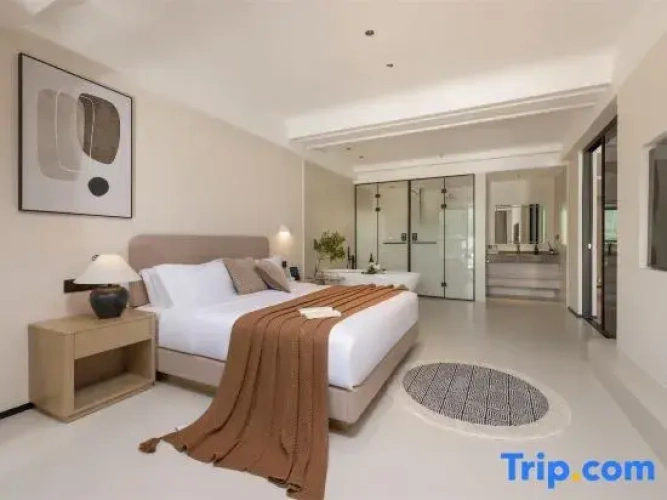 Luxury Triple Suite