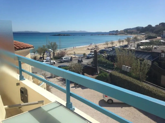 Standard Double room with partial sea view