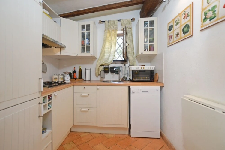 3 Bedrooms Family Cottage