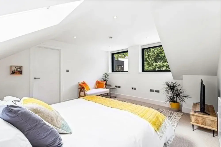 Peppard Loft - From 110 Per Night