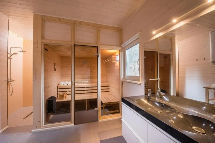 2 Bedrooms Cottage