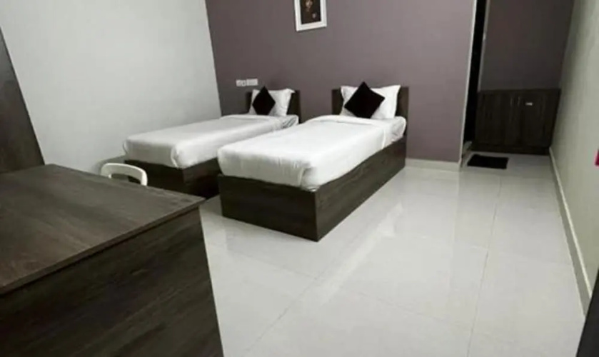 Fabhotel I Live Inn