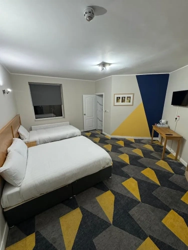 3 Bedrooms Standard Family room
