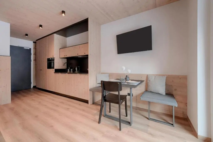 Simple Life Apartments