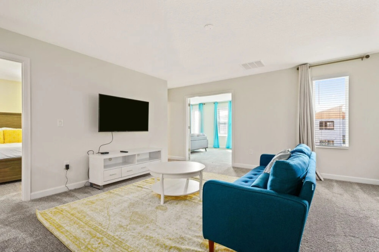 Tr_555r Modern Serenity 8 Bedroom Apts