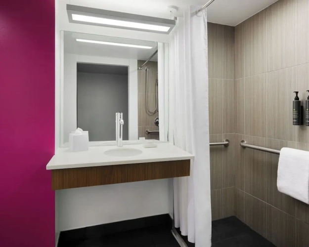Standard Double room with city view