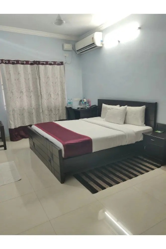OYO 14500 Hotel Hill View Guest House Gachibowli