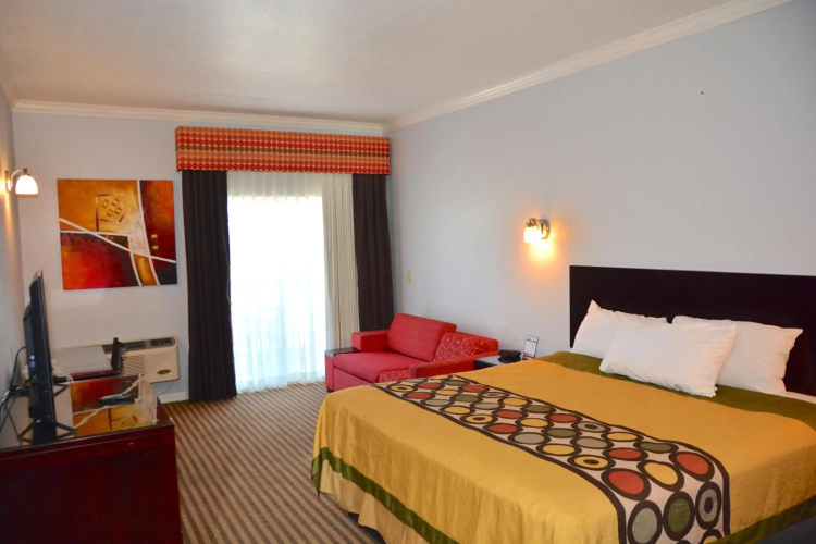 Blue Bay Inn and Suites