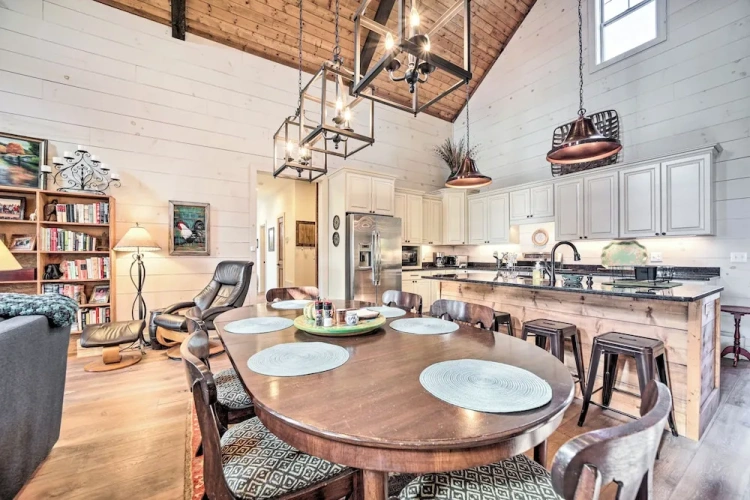 3 Bedrooms Cottage