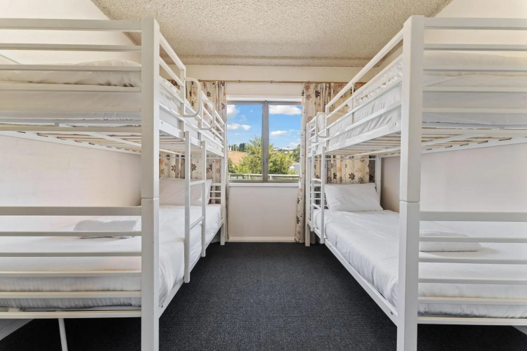 Alpine Mountain View 39 - Ground Floor 3 Bedroom Unit