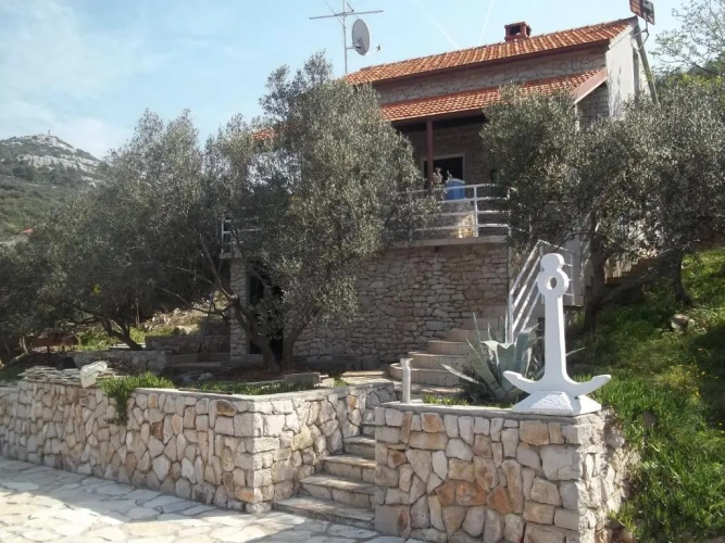 2 Bedrooms Cottage