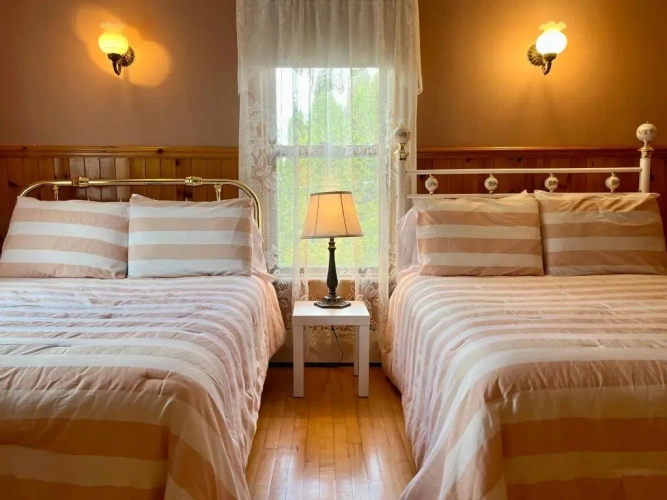 Classic Quadruple room