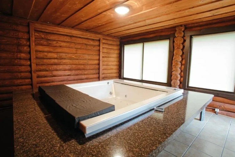 Deluxe Bungalow