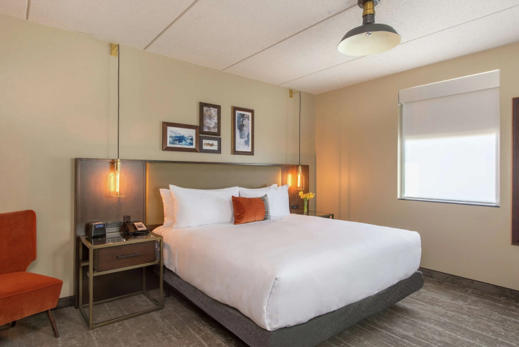 Hotel Saranac Curio Collection By Hilton
