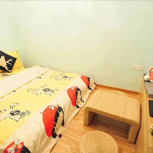 Yijia Theme Apartment