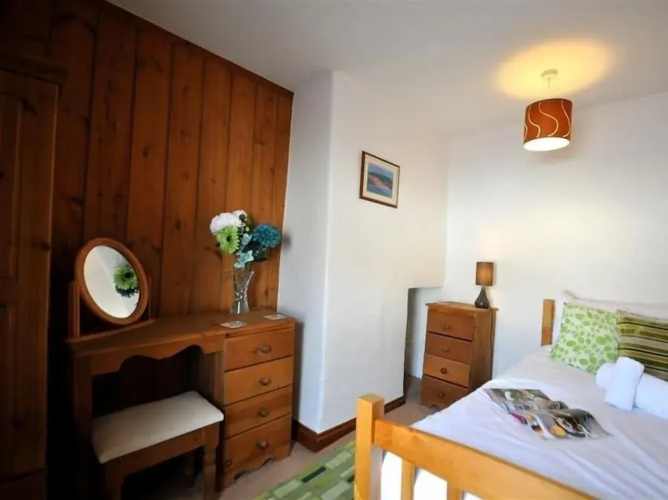 Neptune Cottage