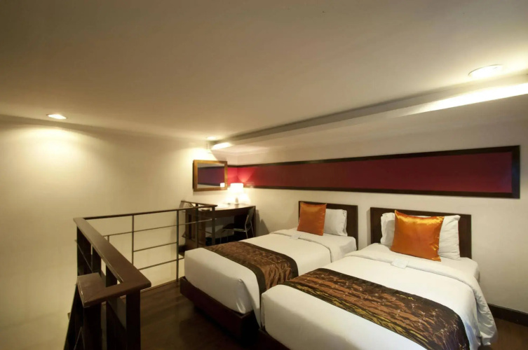 Hotel 878 Libis