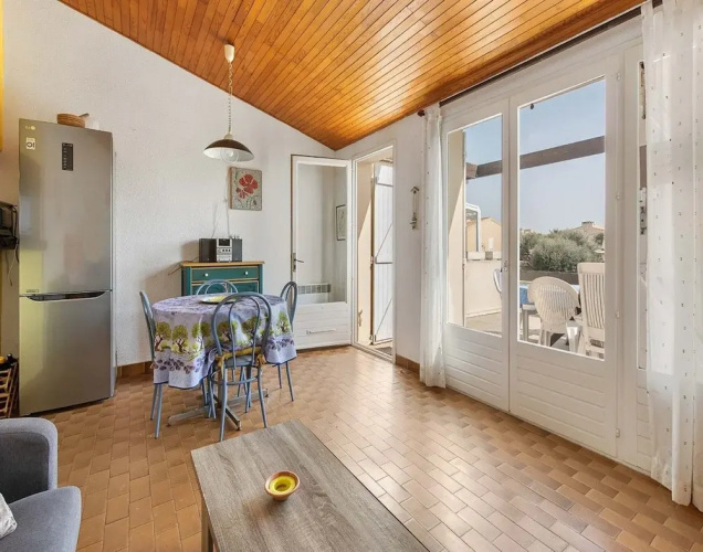 Seaside Family Apartment in Agde