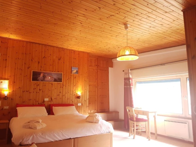 Standard Family room