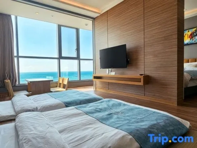 Family Suite with ocean view