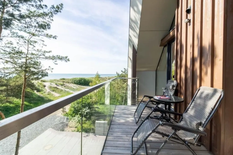 1 Bedroom Apartment with sea view