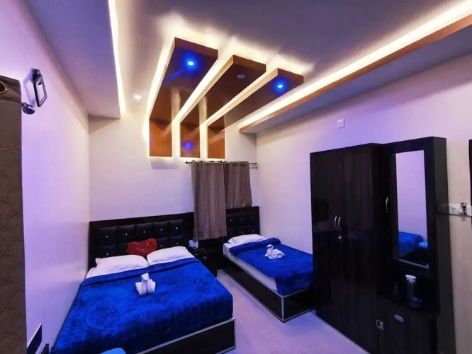 Standard Triple room