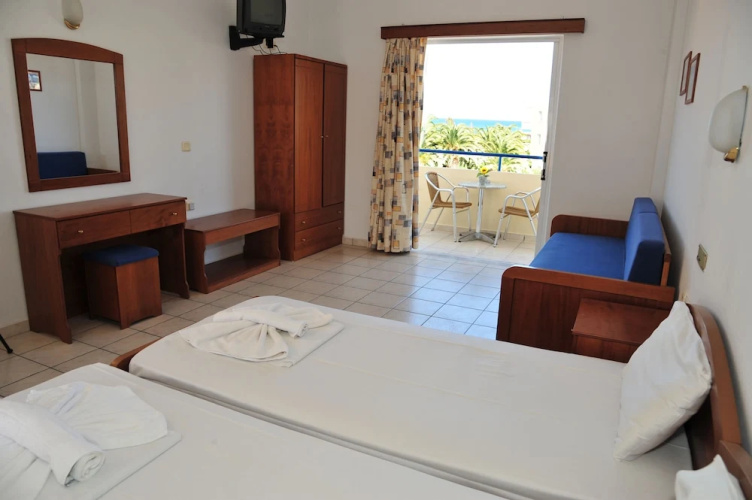 Dias Hotel