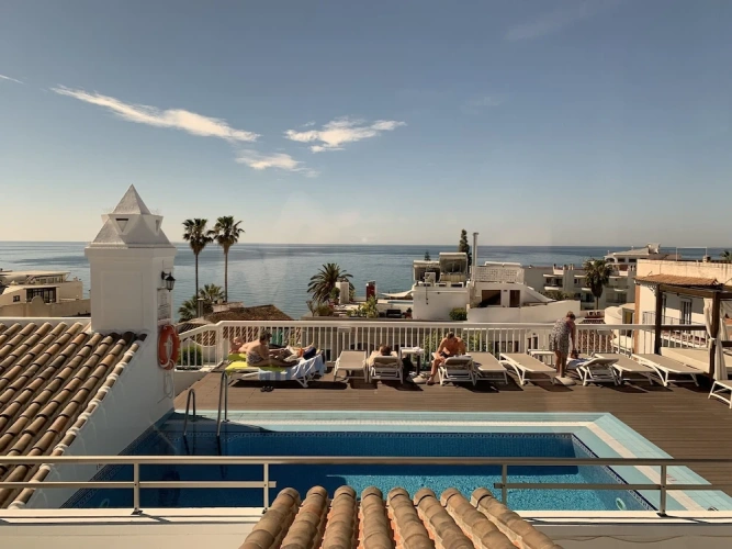 Standard Twin room with sea view