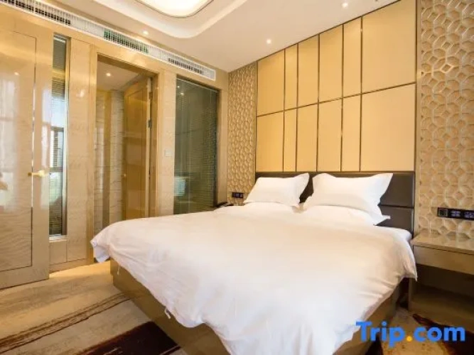 Deluxe Double Suite