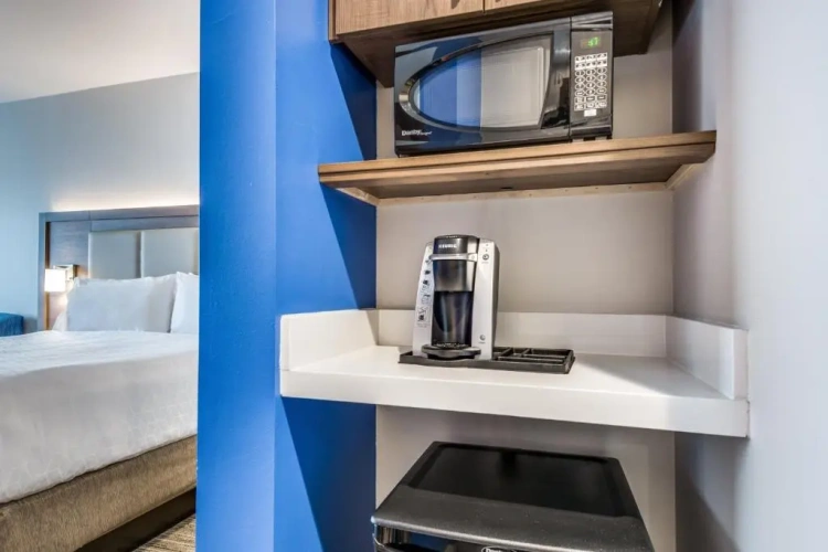 Quadruple Suite