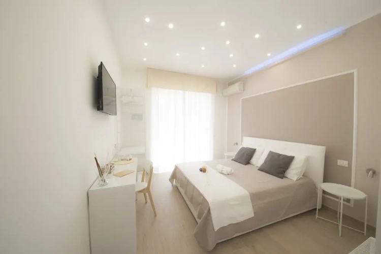 Business Double room with balcony and with courtyard view
