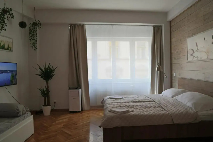 Charles Square Apartment