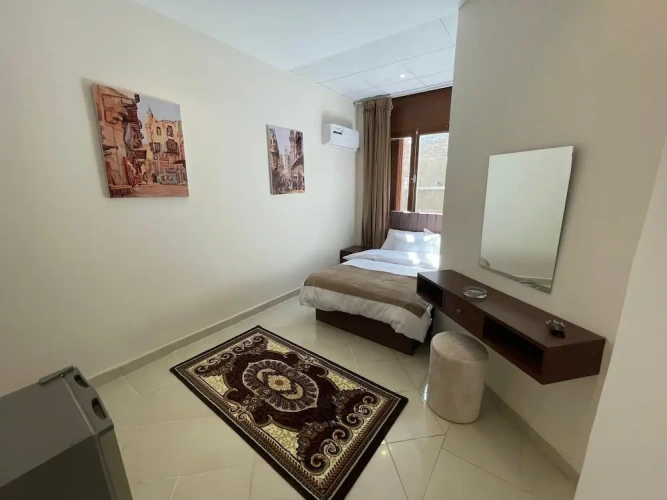 Deluxe Single room