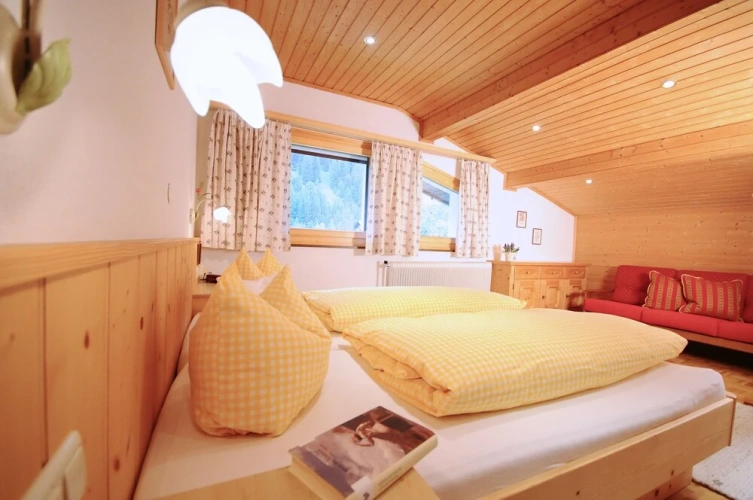 1 Bedroom Family Apartment with mountain view