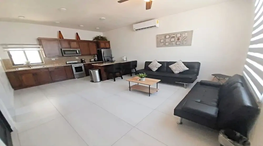 2 Bedrooms Apartment with balcony and with city view