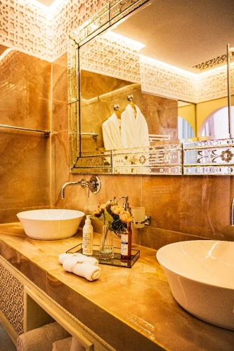 Luxury Suite