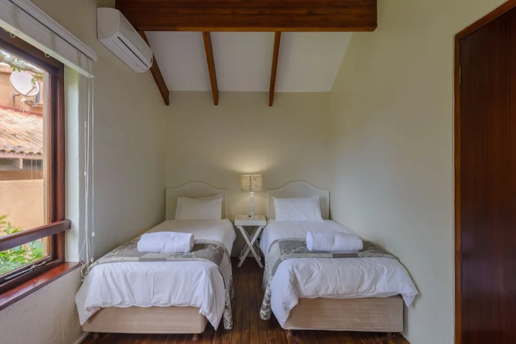 San Lameer Villa Rentals  2914
